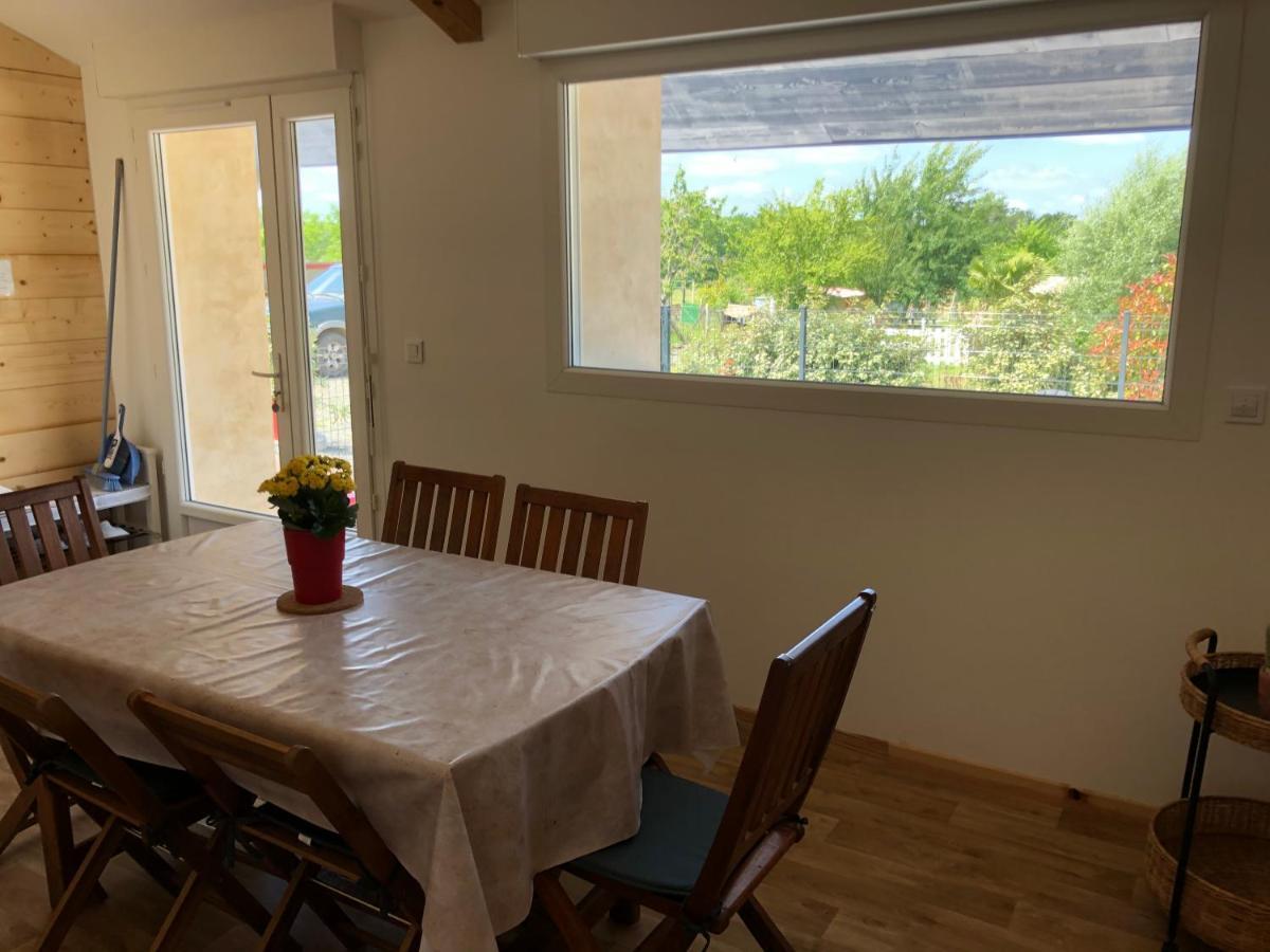 Bed and Breakfast La Petite Ferme De Pouillon - Parc Animalier - Aire De Loisirs Exterior foto