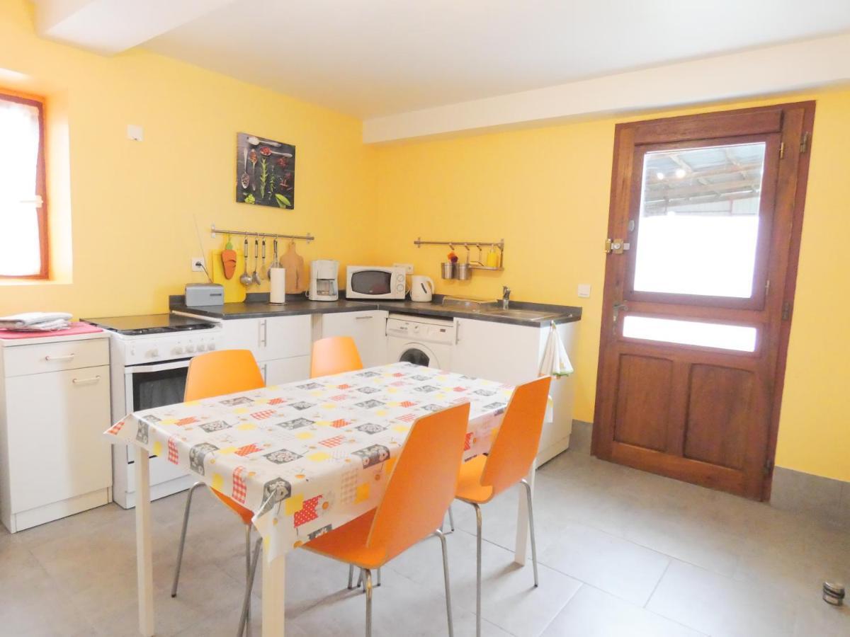 Bed and Breakfast La Petite Ferme De Pouillon - Parc Animalier - Aire De Loisirs Exterior foto